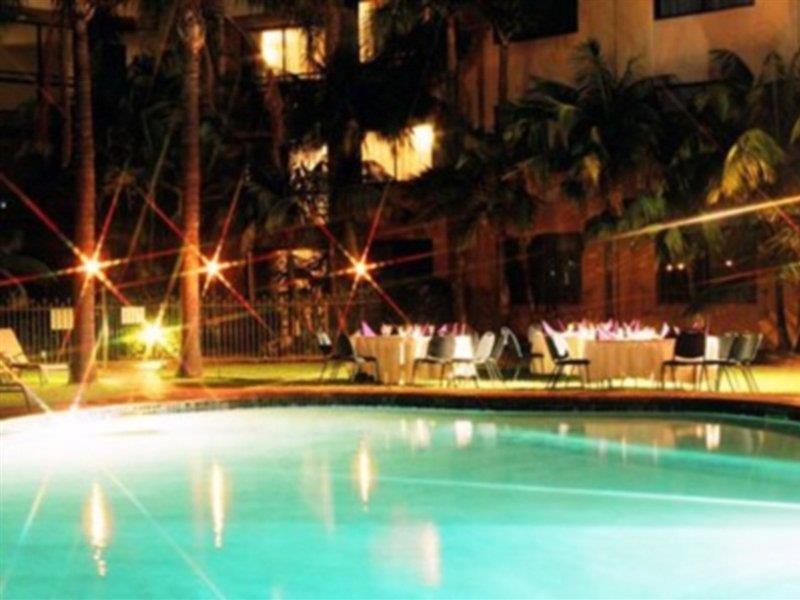 Mermaid Waters Hotel By Nightcap Plus Голд-Кост Зручності фото